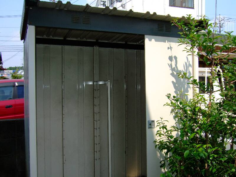 物置解体 物置内部撤去